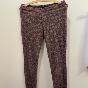 HUE Essential Denim Leggings